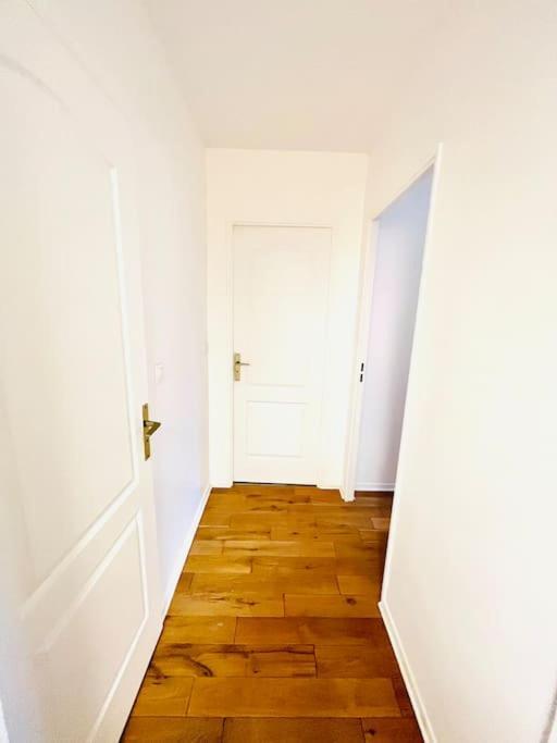 Nice 1 Bedroom In Chantilly Bagian luar foto