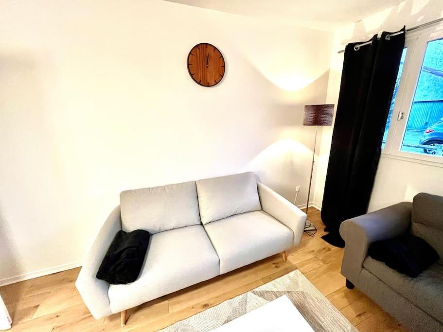 Nice 1 Bedroom In Chantilly Bagian luar foto